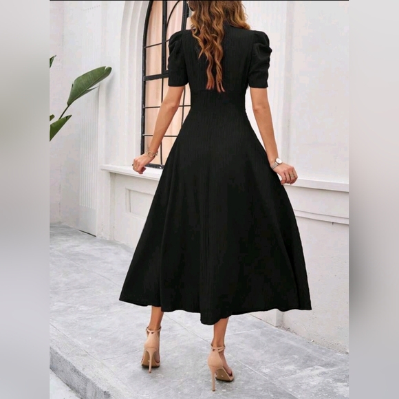 NEW Classic Textured Stripe Ruched Waist Puffed Sleeve Midi Dress Black - Picture 5 of 7